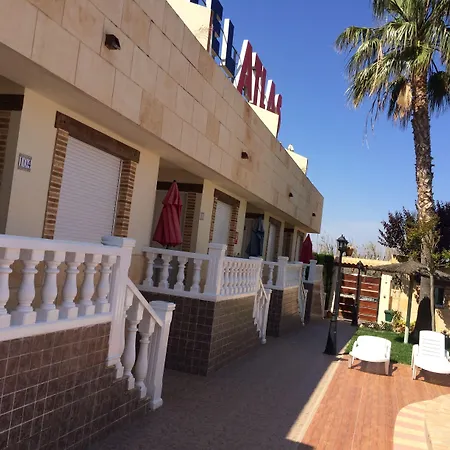 Laguna Salada Apart Otel *
