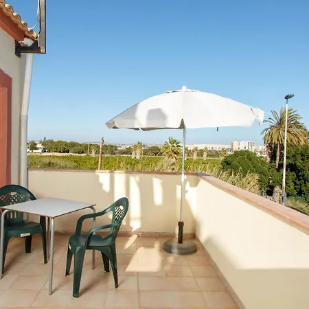 Laguna Salada Apartahotel *